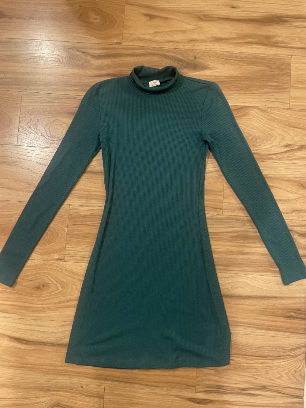 Aritzia Wilfred long sleeve ribbed mini dress xs